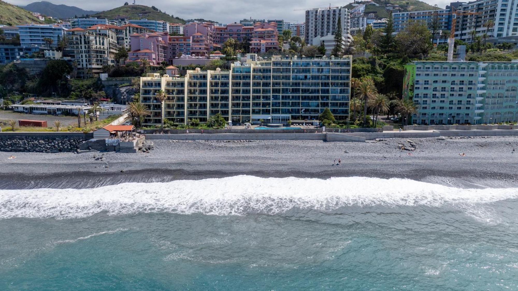 Atlantic View Apartment At Formosa Beach Funchal  Exterior photo