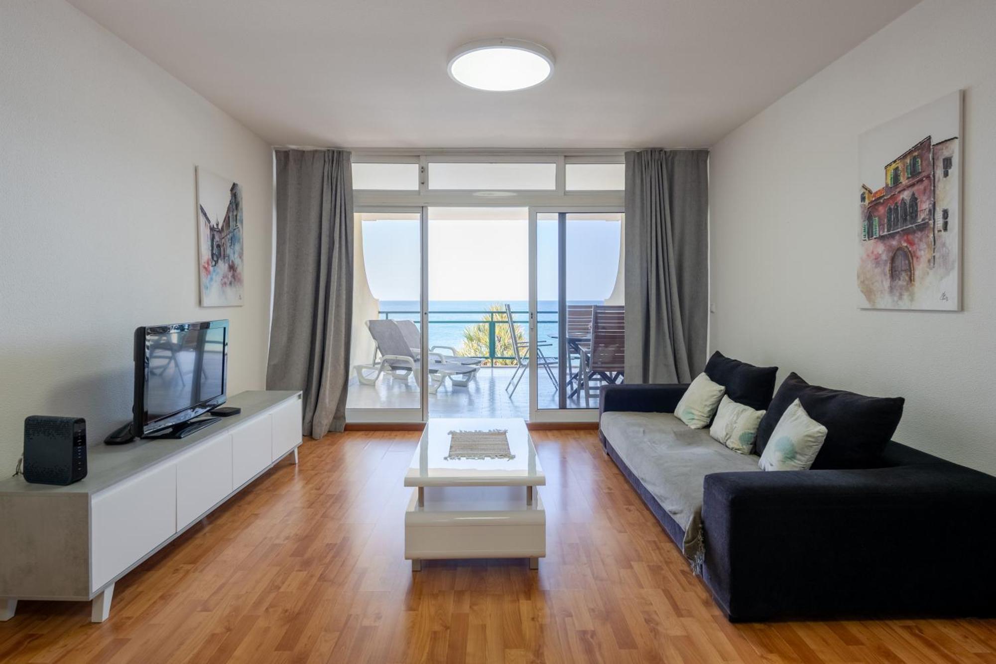 Atlantic View Apartment At Formosa Beach Funchal  Exterior photo